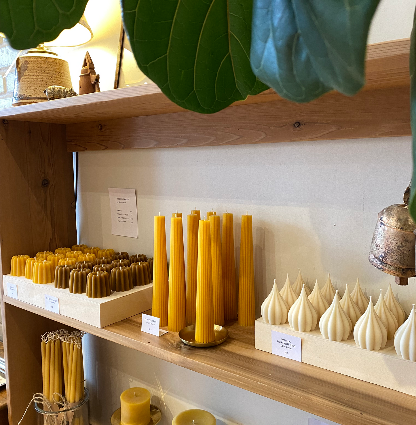 Beeswax Vanilla Meringue Kiss