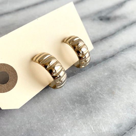 Vintage Textured Gold Hoop Earrings
