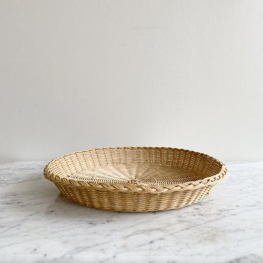 Vintage Light Wicker Tray, 14"