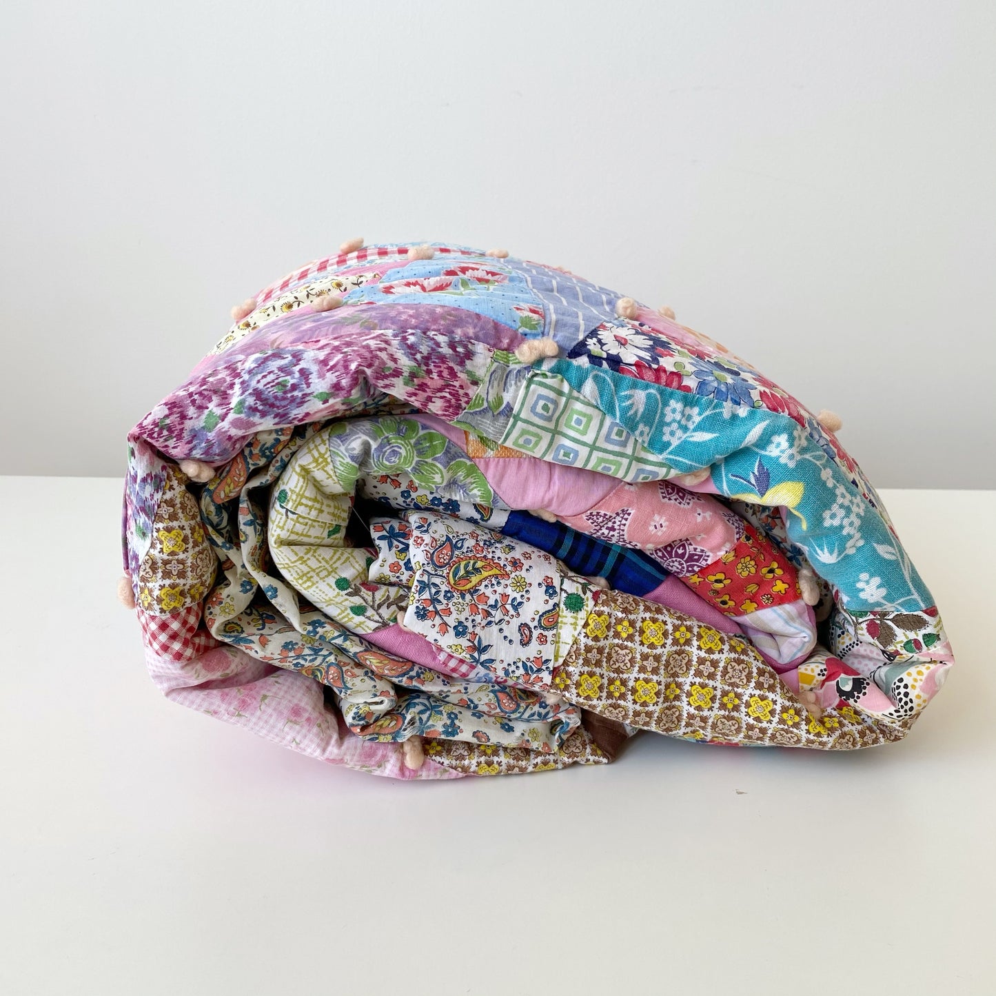 Vintage Patchwork Quilt (65” x 90”)