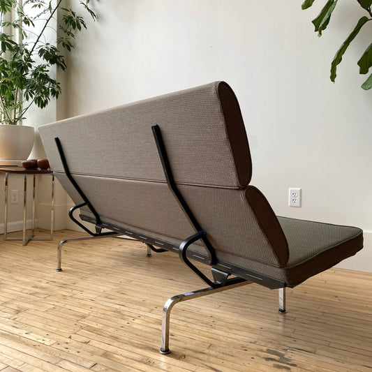 EAMES “Sofa Compact”