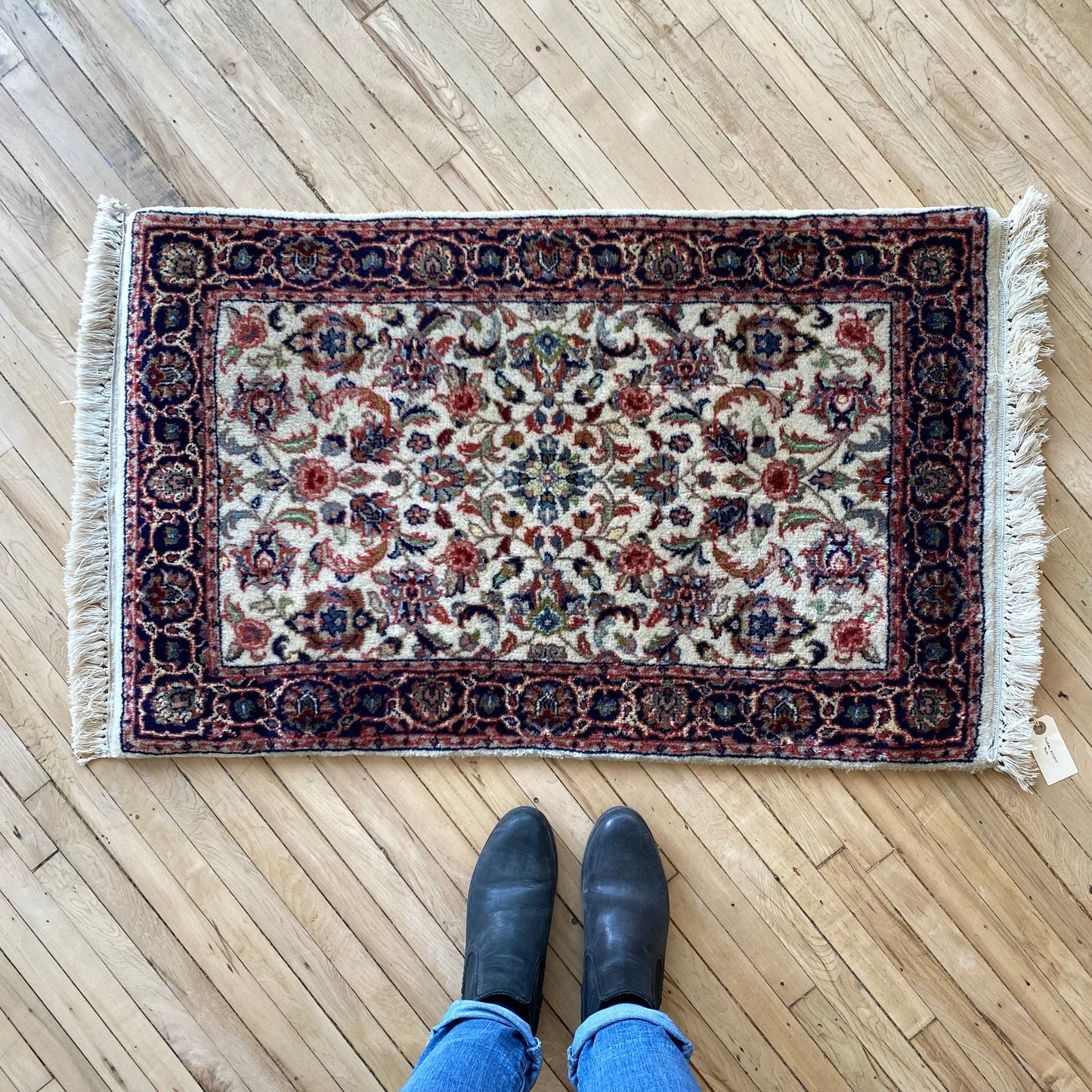 Vintage Floral Accent Rug (3.2 x 2)