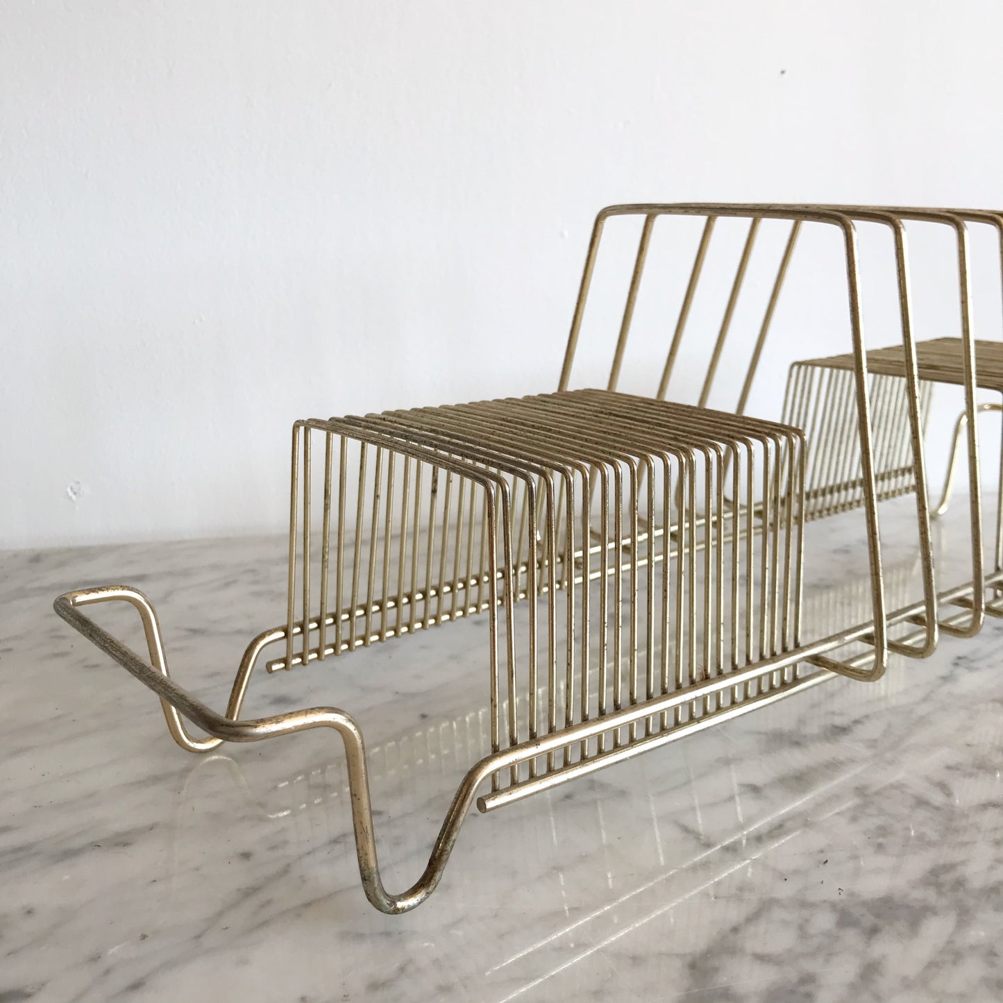 Vintage Gold Wire Album Holder