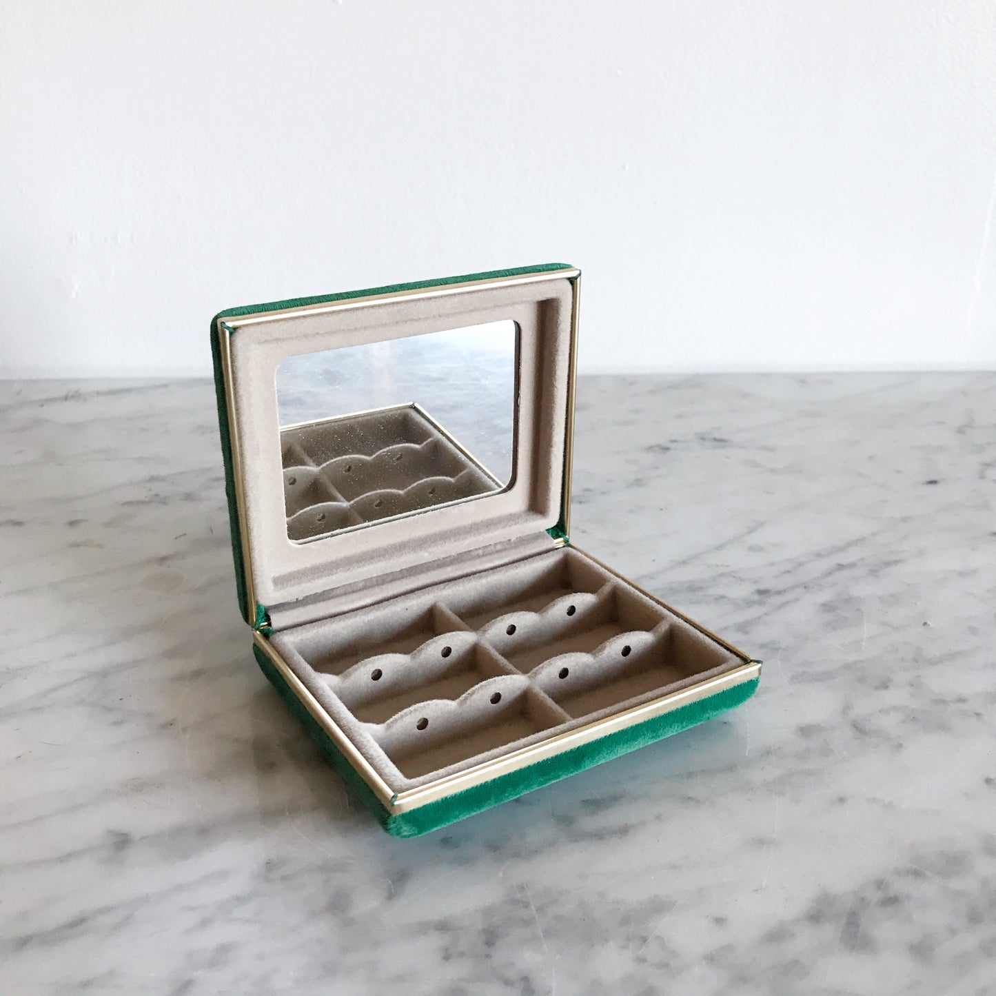 Vintage Green Velvet Travel Jewelry Box