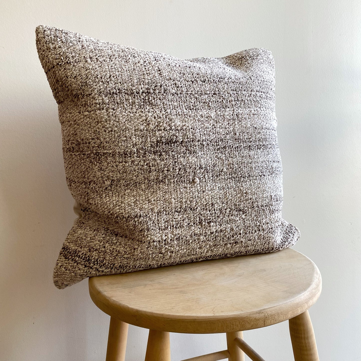 Handwoven Turkish Pillow Cover (18x18)