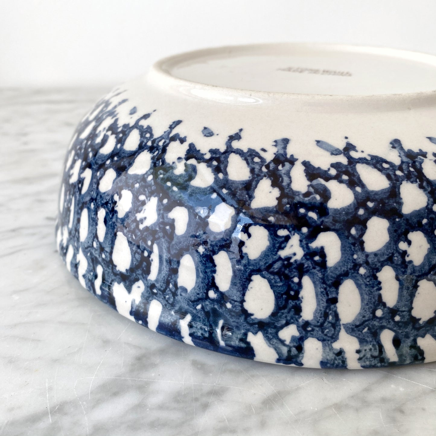 Large Spongeware / Stoneware Serving Bowl, 9”