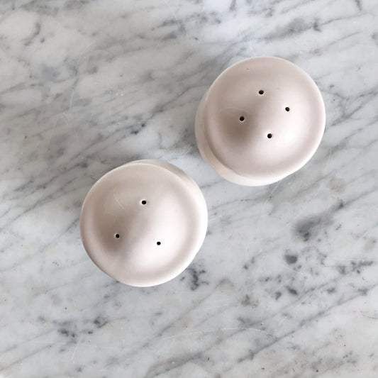 Vintage Pfaltzgraff Salt + Pepper Set