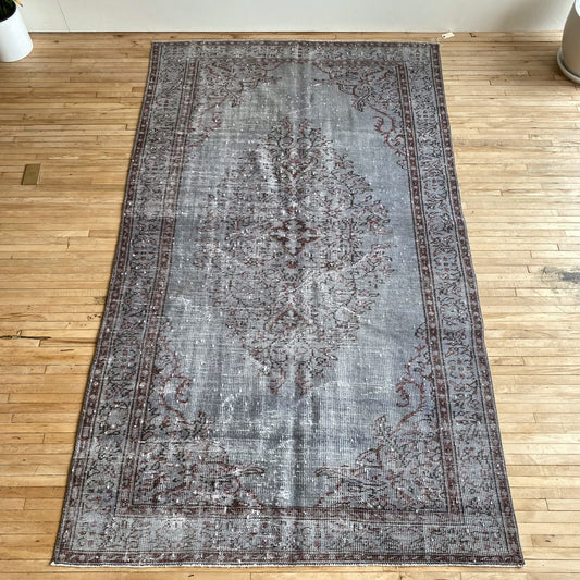 ELLIOT Vintage Hand-knotted Area Rug (5.1 x 8.9)