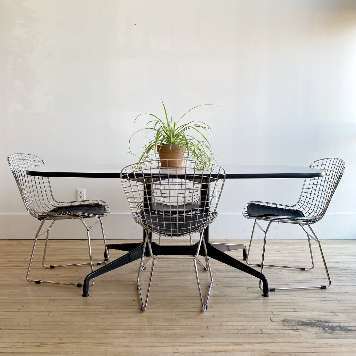 Set of 4 Bertoia-Style Chairs