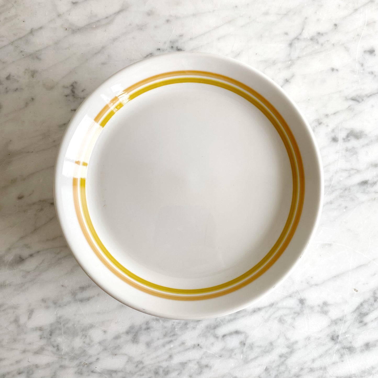 Set of 8 Small Vintage Plates / Saucers