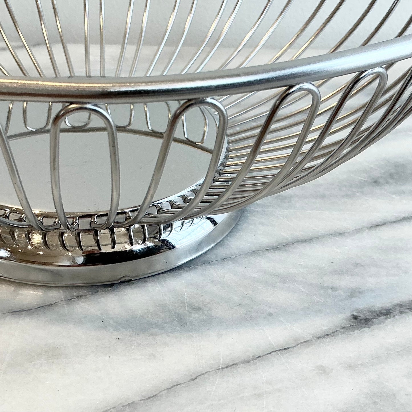 Vintage Small Oval Wire Basket