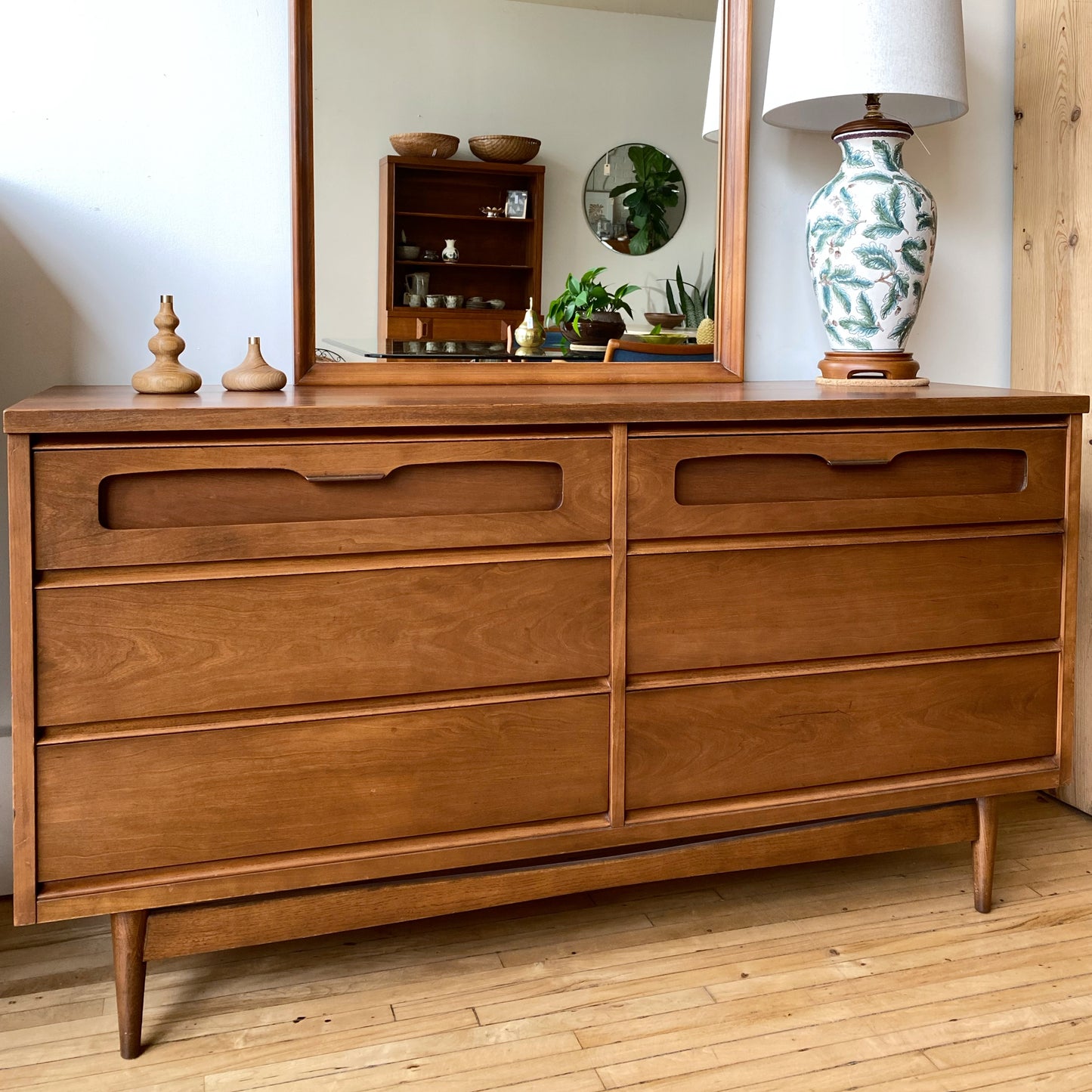 Restored Vintage MCM 6-Drawer Dresser by Bassett