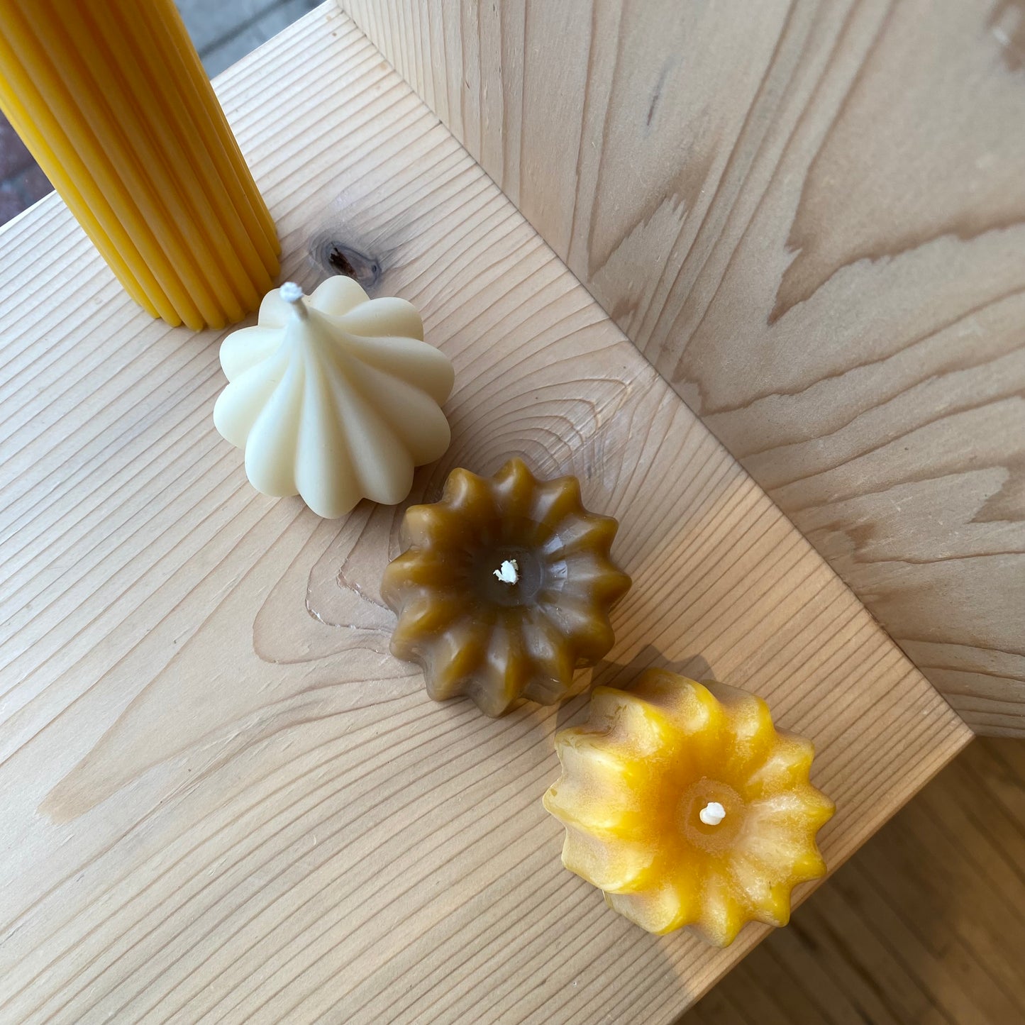 Beeswax Canelé