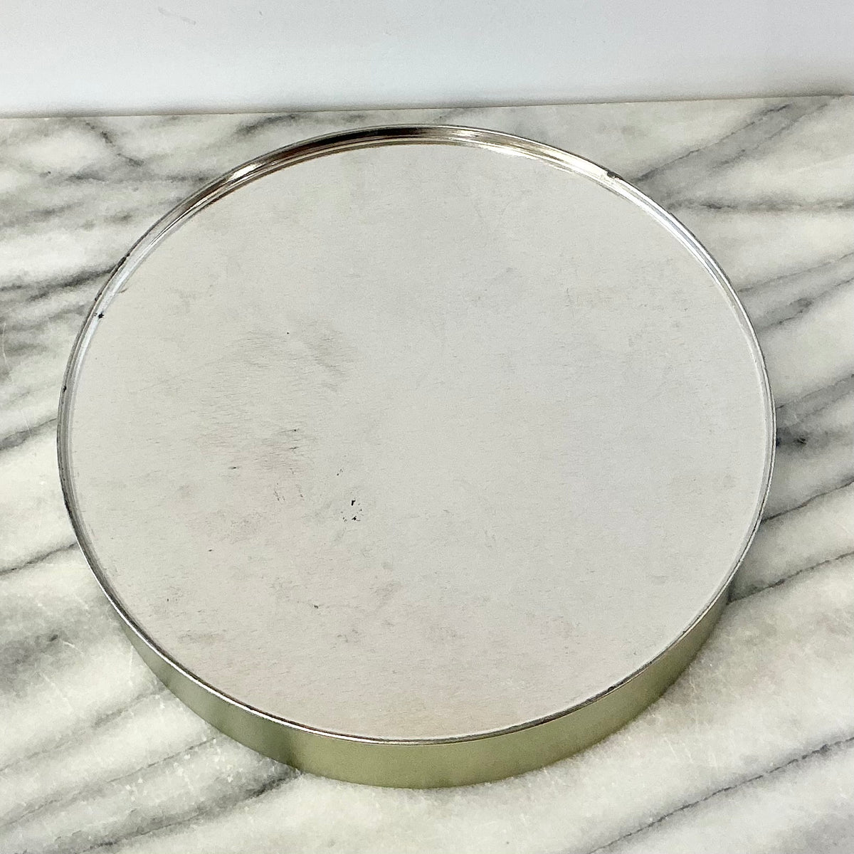 Vintage Floral Tin, 7"