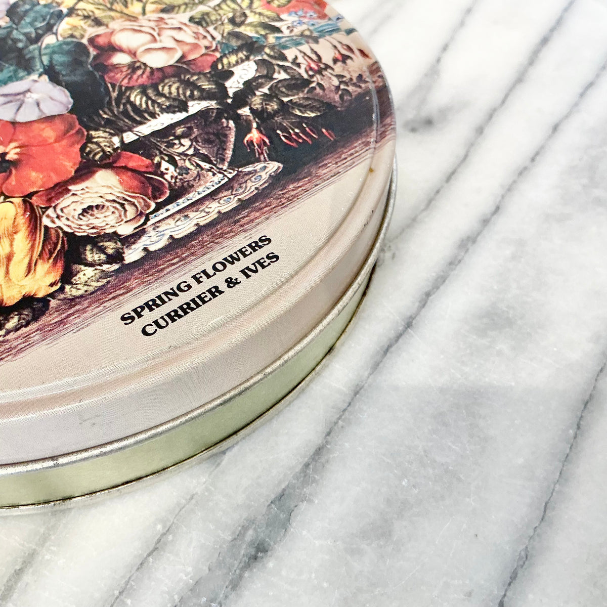 Vintage Floral Tin, 7"