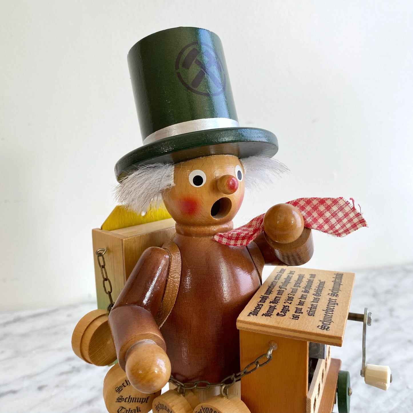 Vintage German Smoker / Incense Smoker : SNUFF PEDDLER