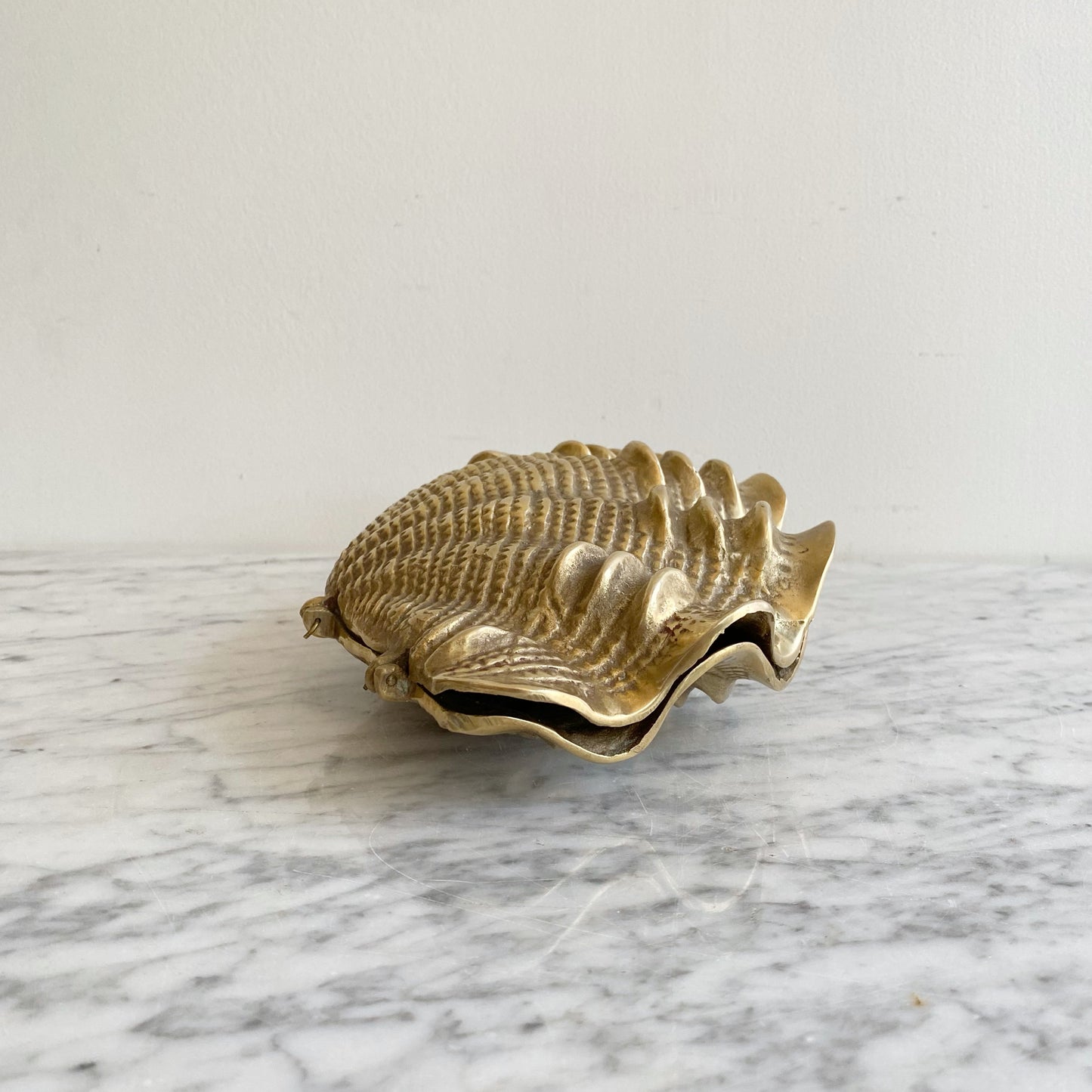 XL Vintage Brass Oyster Shell (NAUTICAL COLLECTION)