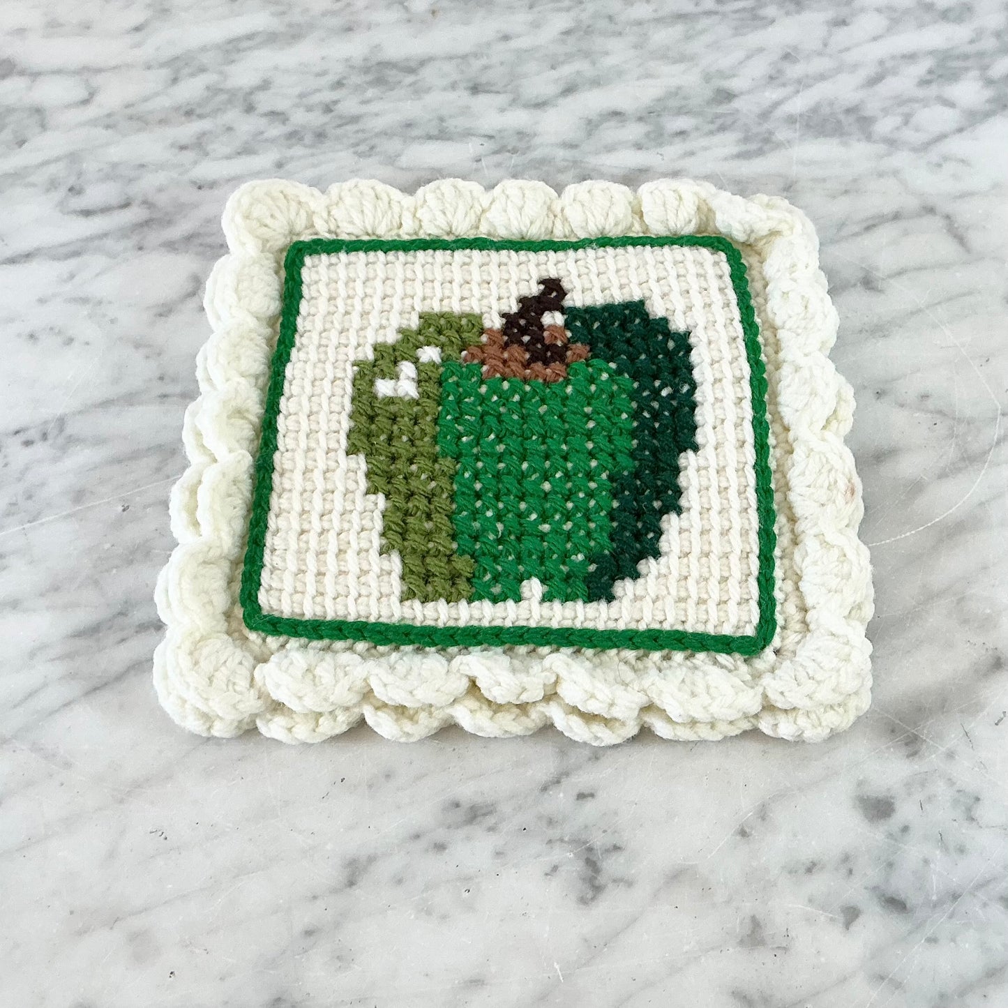Vintage Handmade Apple Potholder / Wall Decor