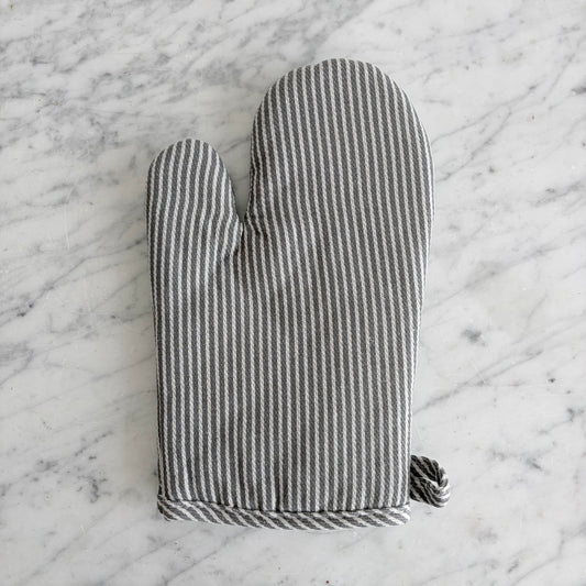 Simple Stripe Oven Mitt