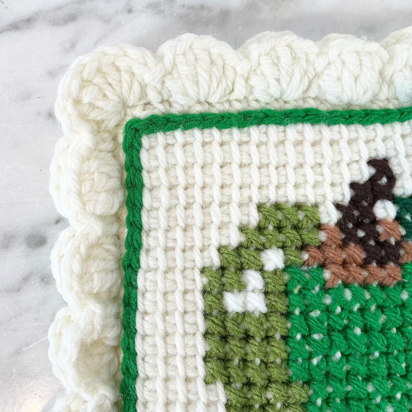 Vintage Handmade Apple Potholder / Wall Decor