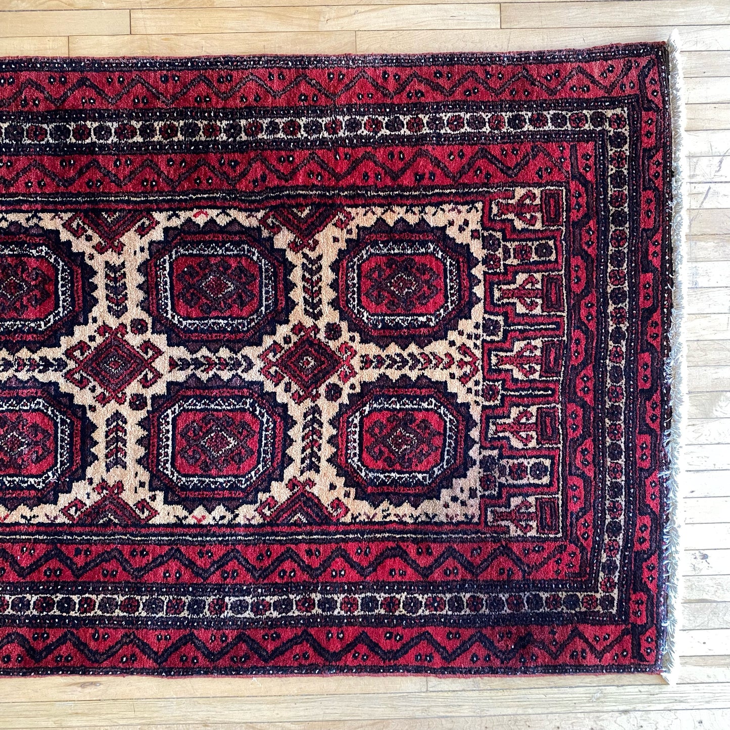 Vintage Hand-knotted Wool Rug (3 x 5.4)