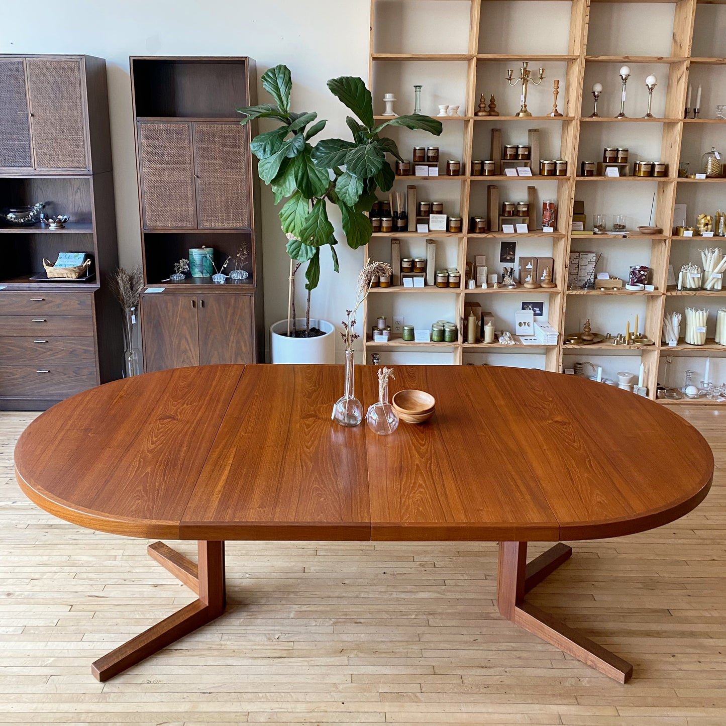 Restored Vintage Mid-Century Dining Table, Expandable