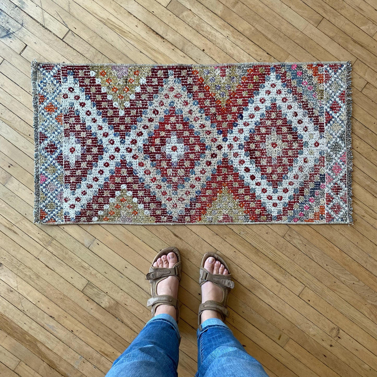 Vintage Hand-Woven Turkish Kilim Mini Rug (1'7.5" x 3'2")