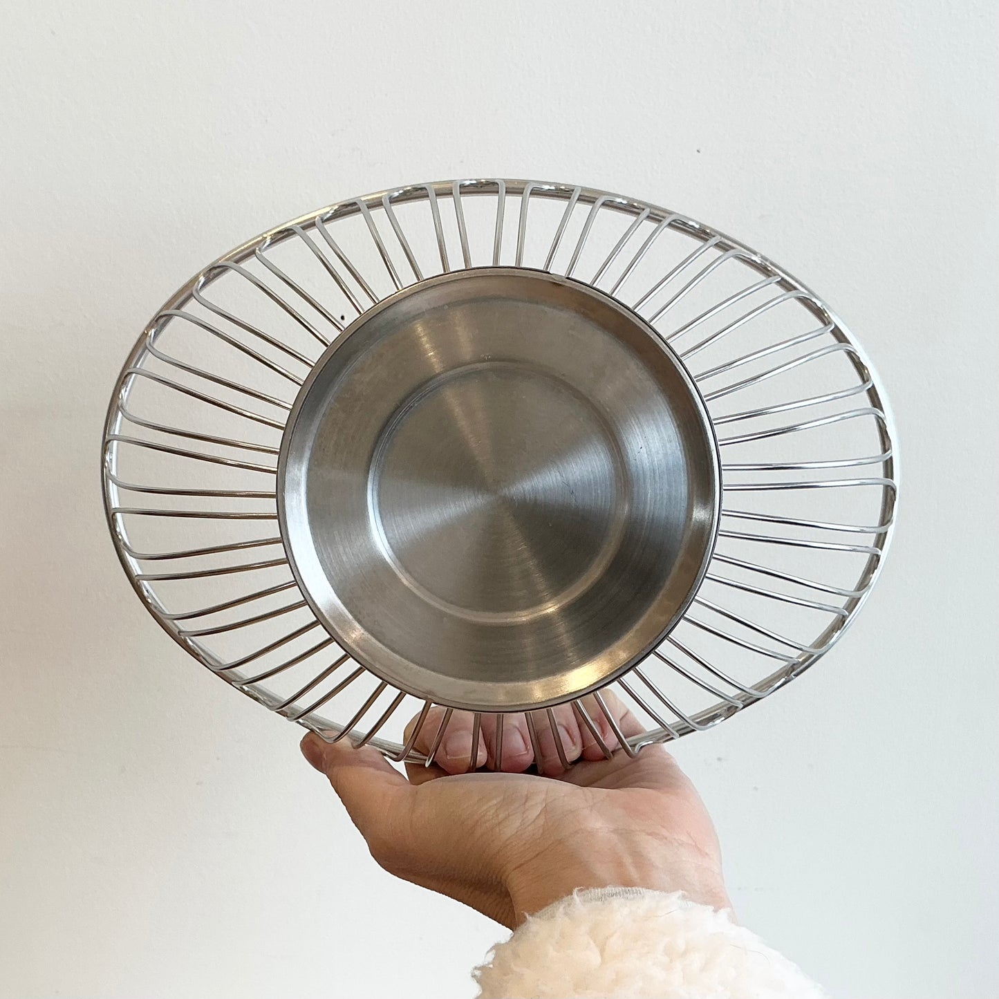 Vintage Small Oval Wire Basket