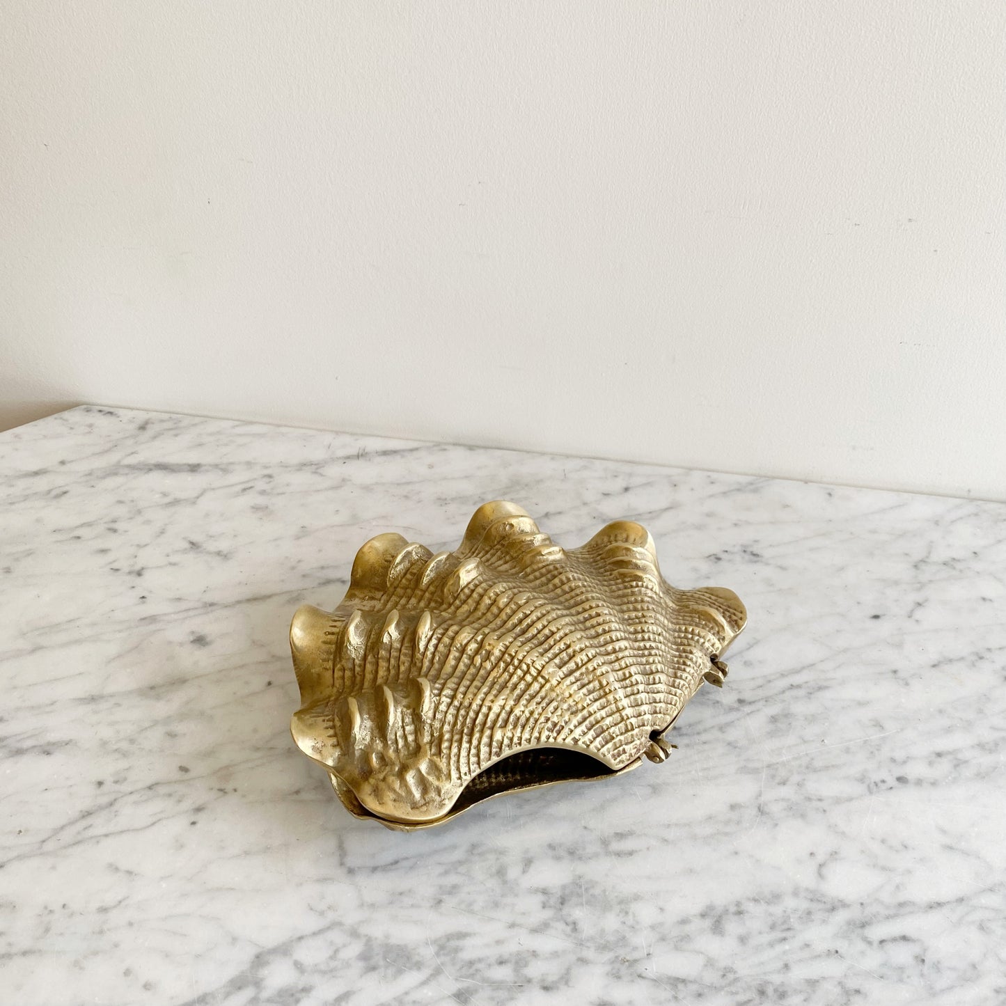 XL Vintage Brass Oyster Shell (NAUTICAL COLLECTION)