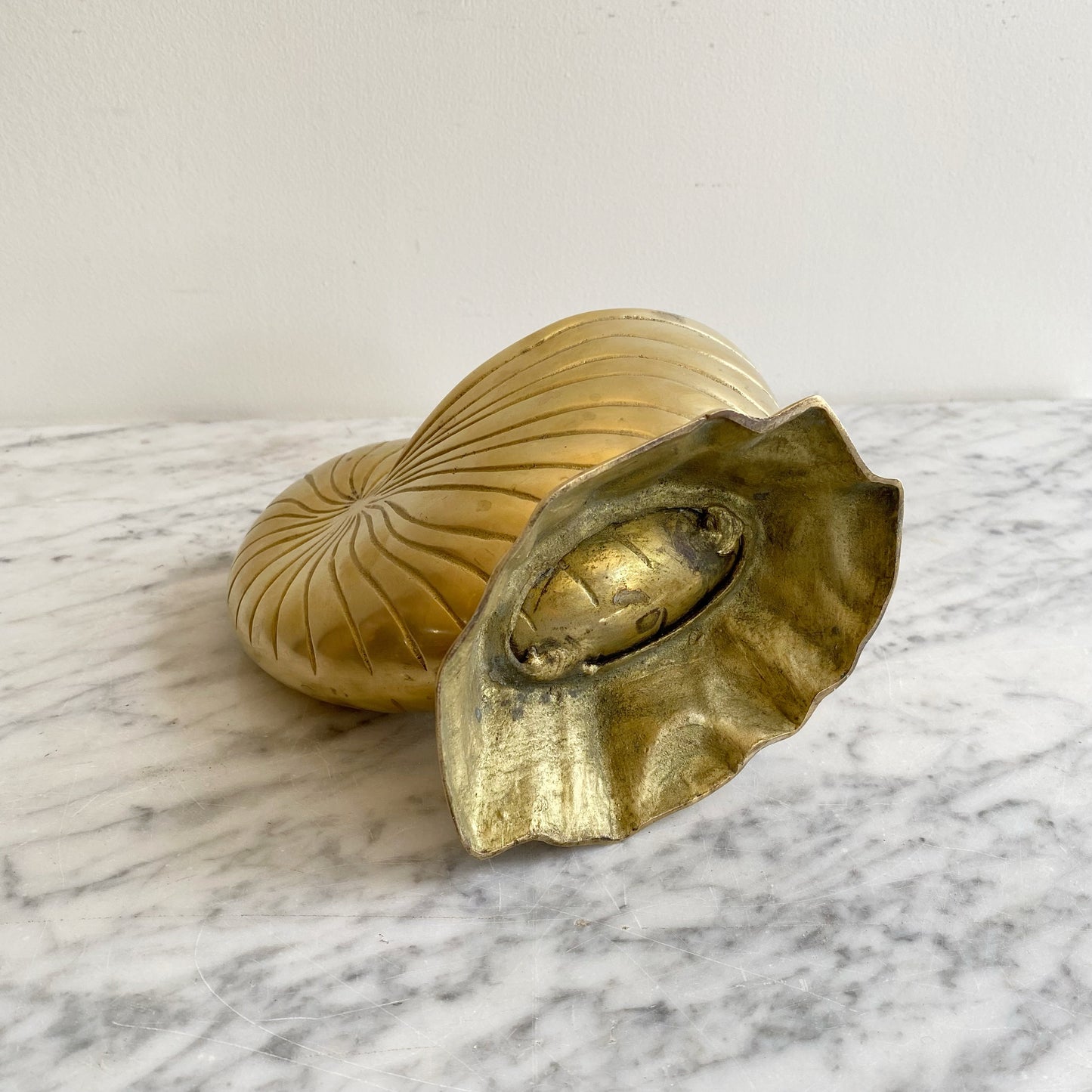 Large Vintage Brass Seashell Planter (NAUTICAL COLLECTION)