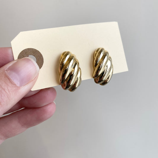 Vintage Golden “Swirl” Earrings