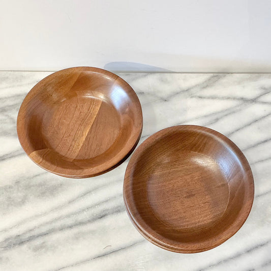 S/4 vintage Wooden Bowls