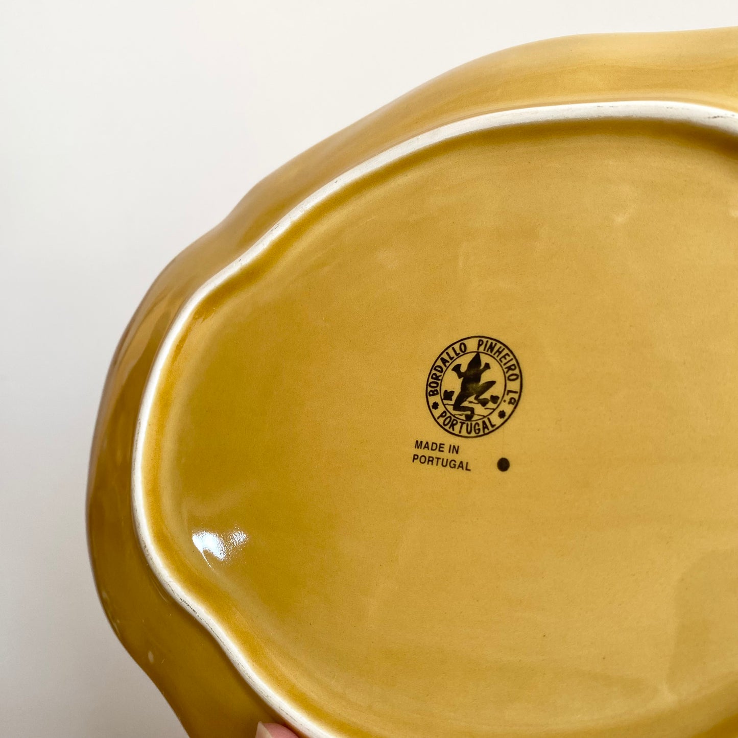 Vintage Covered Dish, Golden Cabbage Leaf