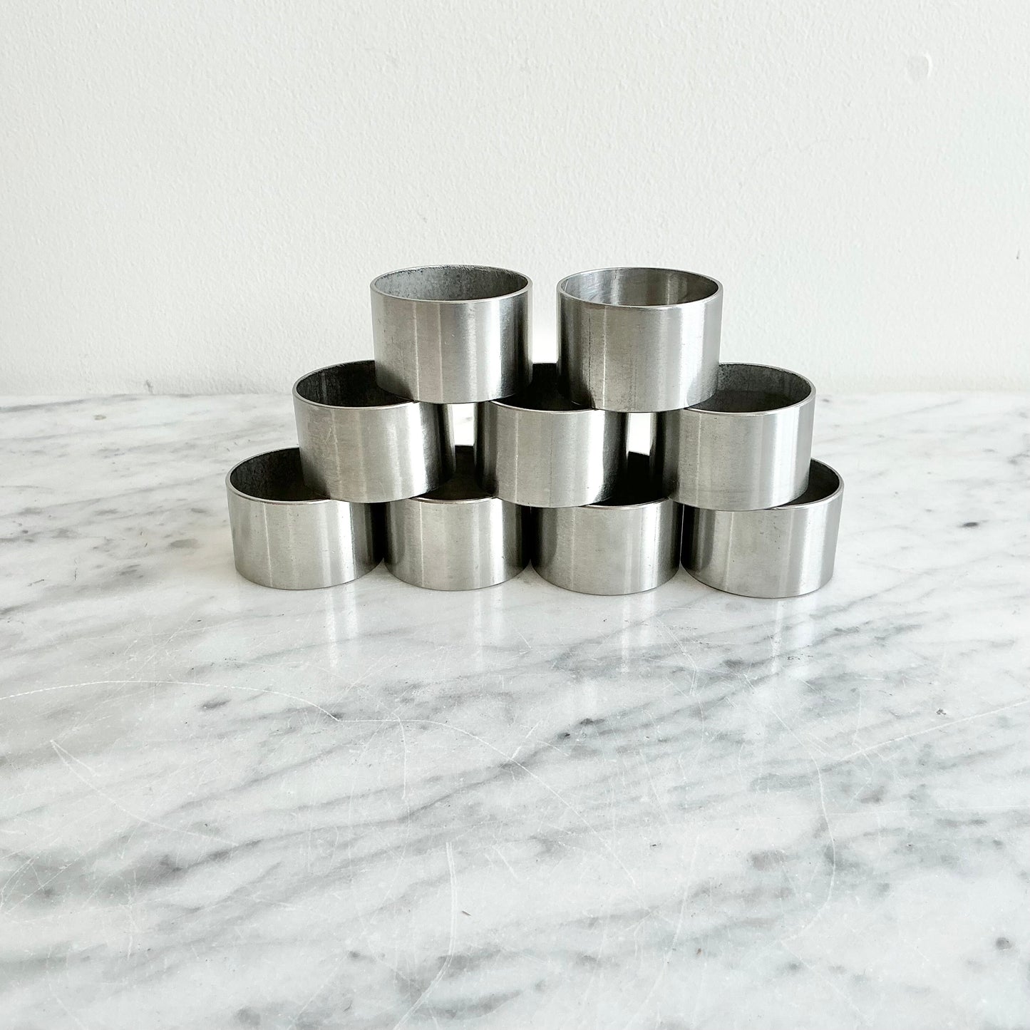 S/8 (+ bonus) Vintage Pewter Napkin Rings