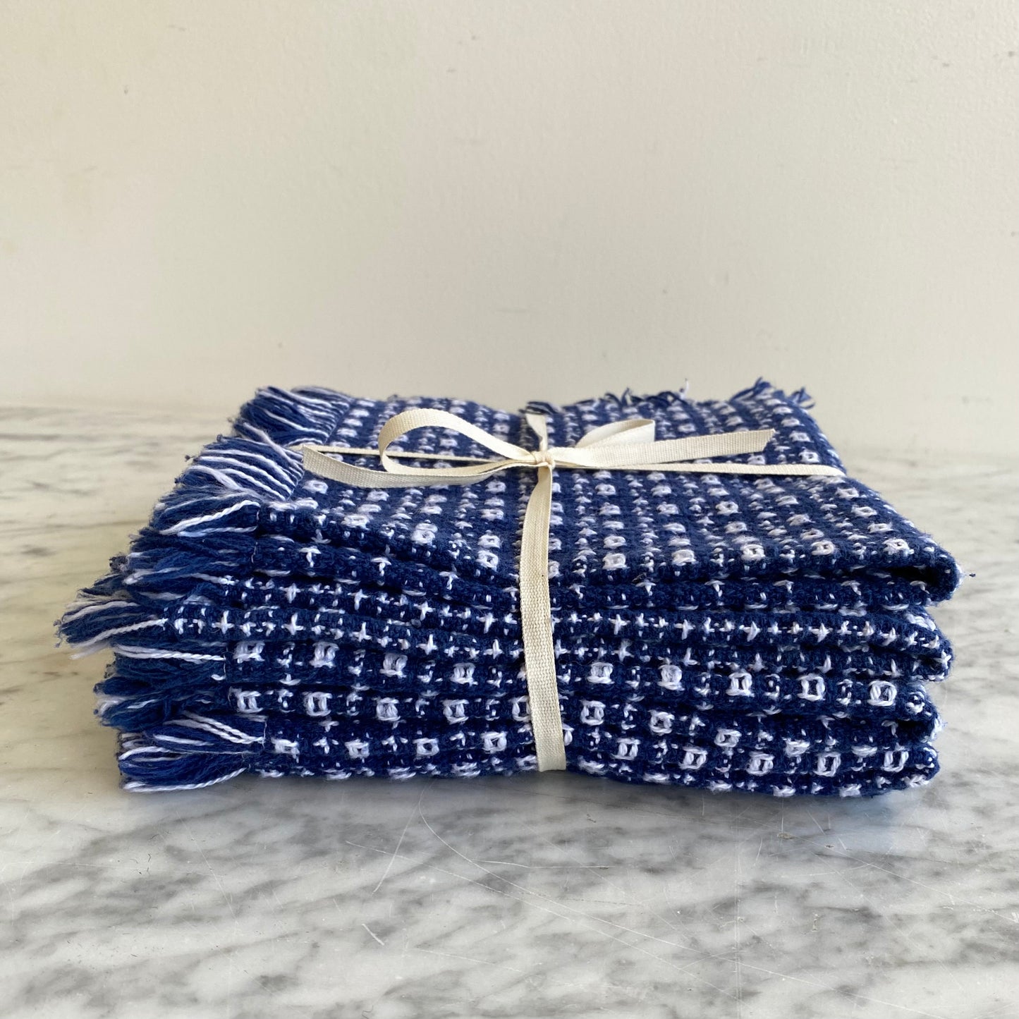 Set of 4 (+bonus!) Vintage Woven  Blue + White Napkins / Placemats