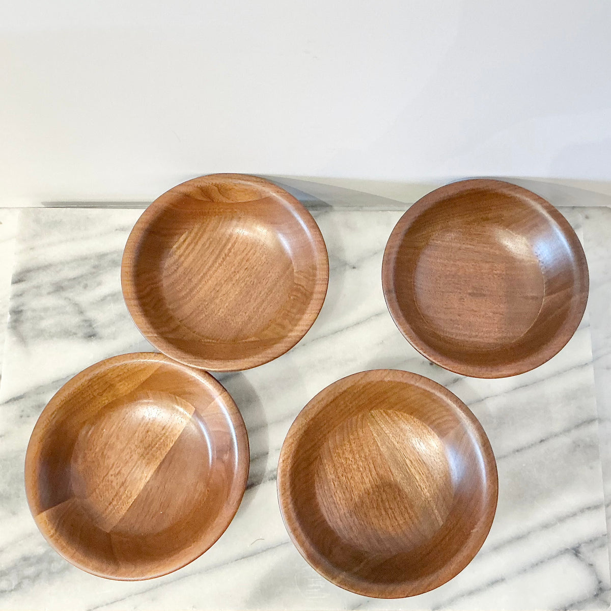 S/4 vintage Wooden Bowls