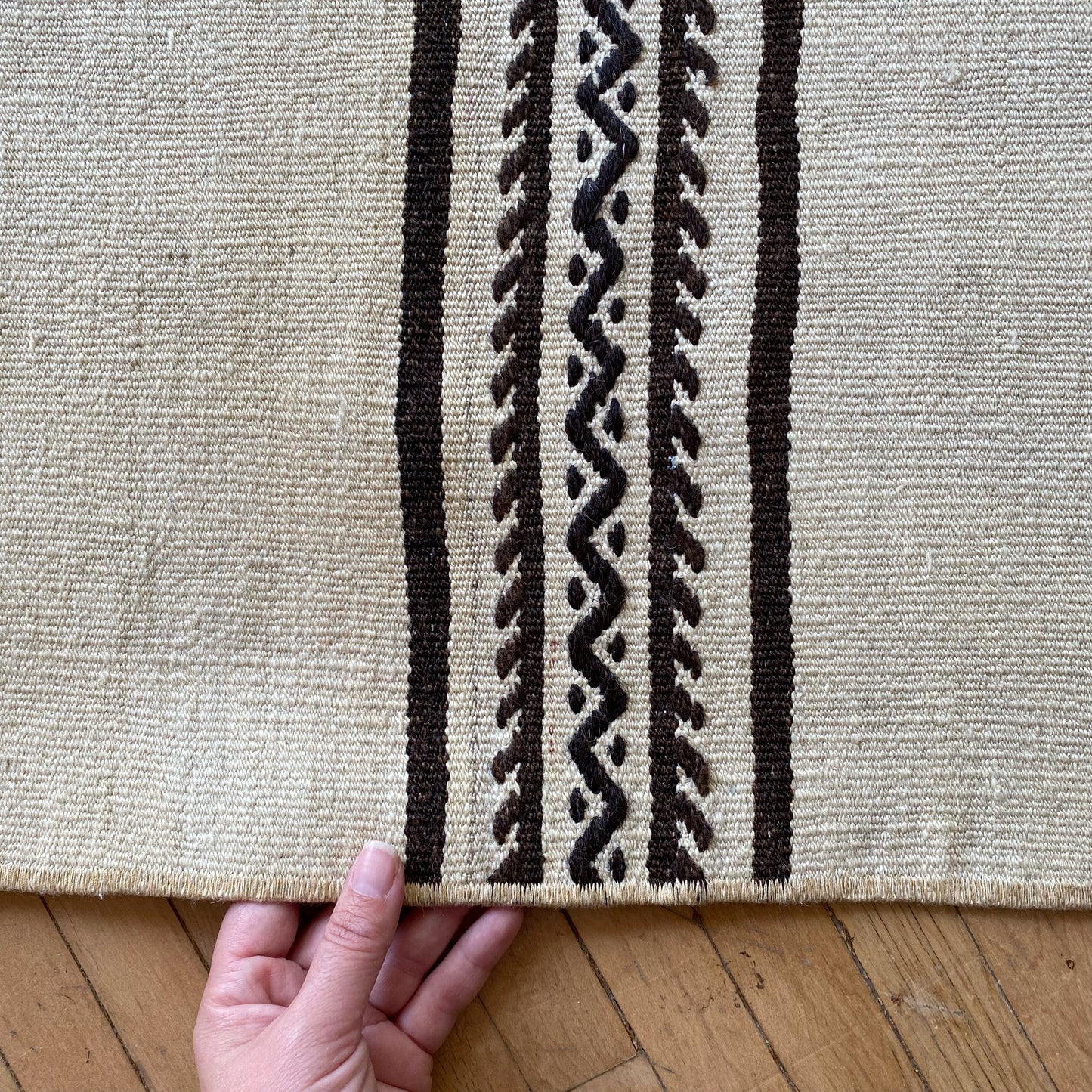 Vintage Hand-Woven Turkish Kilim Rug (1’ 10.5” x 3’11”)