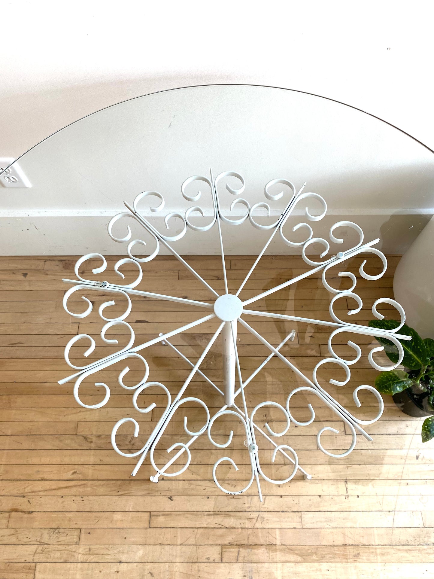 Vintage Arthur Umanoff White Metal Bistro Table