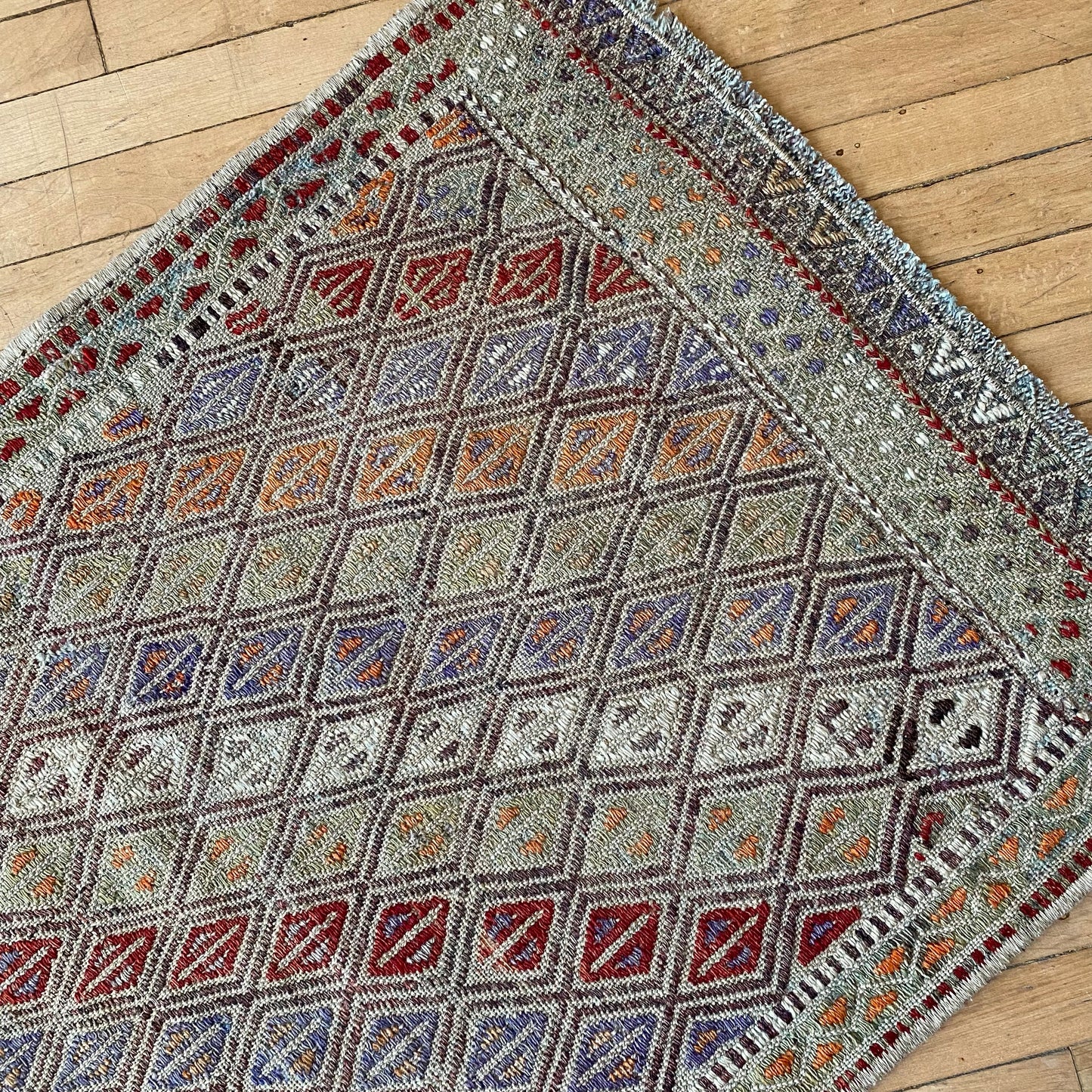 Vintage Hand-Woven Turkish Mini Rug (1'8" x 2'8")