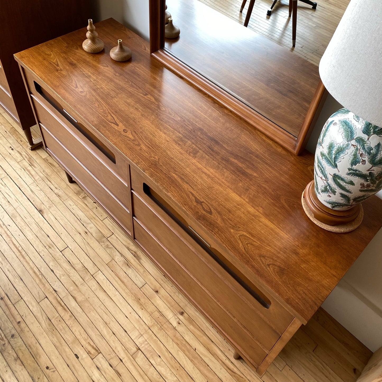 Restored Vintage MCM 6-Drawer Dresser by Bassett