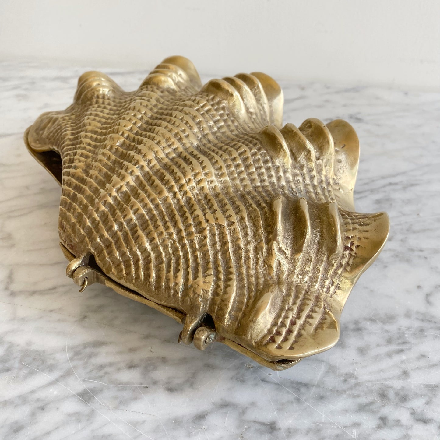 XL Vintage Brass Oyster Shell (NAUTICAL COLLECTION)