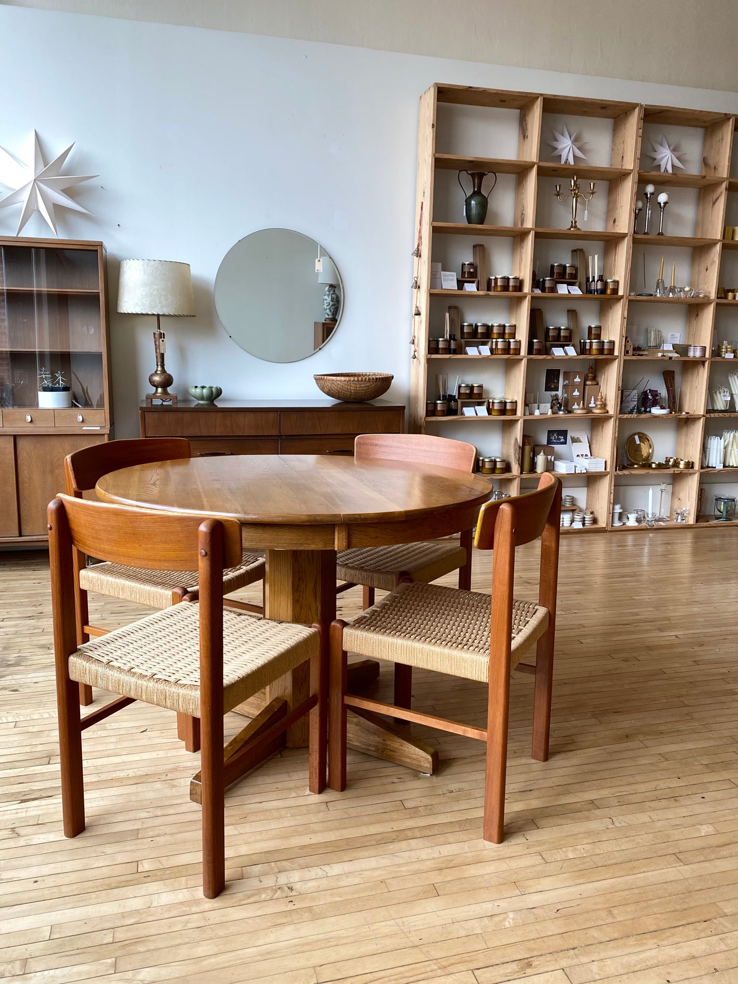 Vintage Oak Dining Table with Pedestal Base