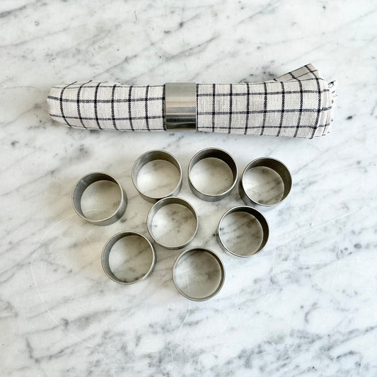 S/8 (+ bonus) Vintage Pewter Napkin Rings