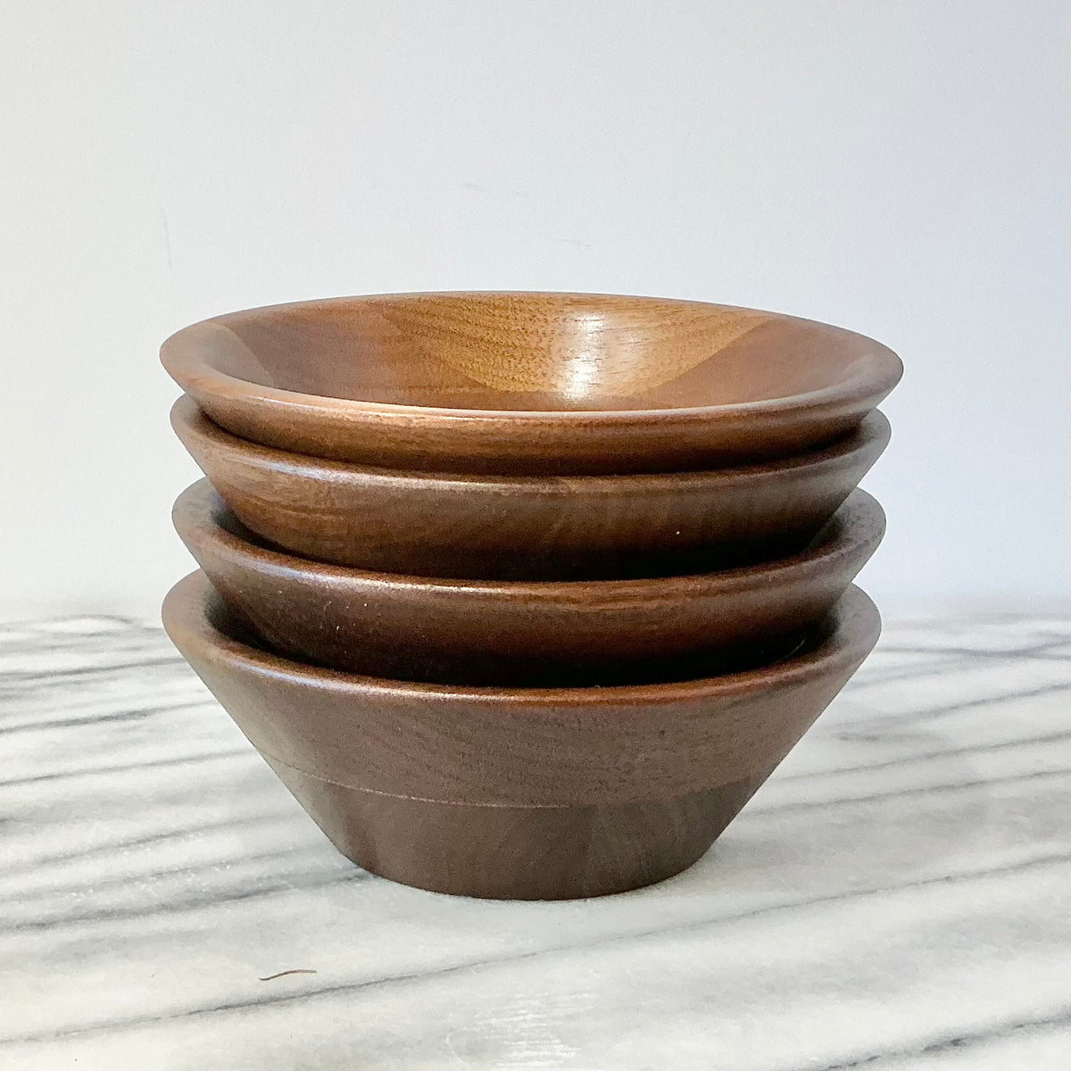 S/4 vintage Wooden Bowls