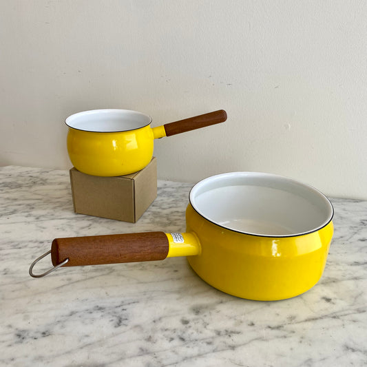 Set : Vintage MCM Yellow + White Enamel Saucepans by Arabia Finland