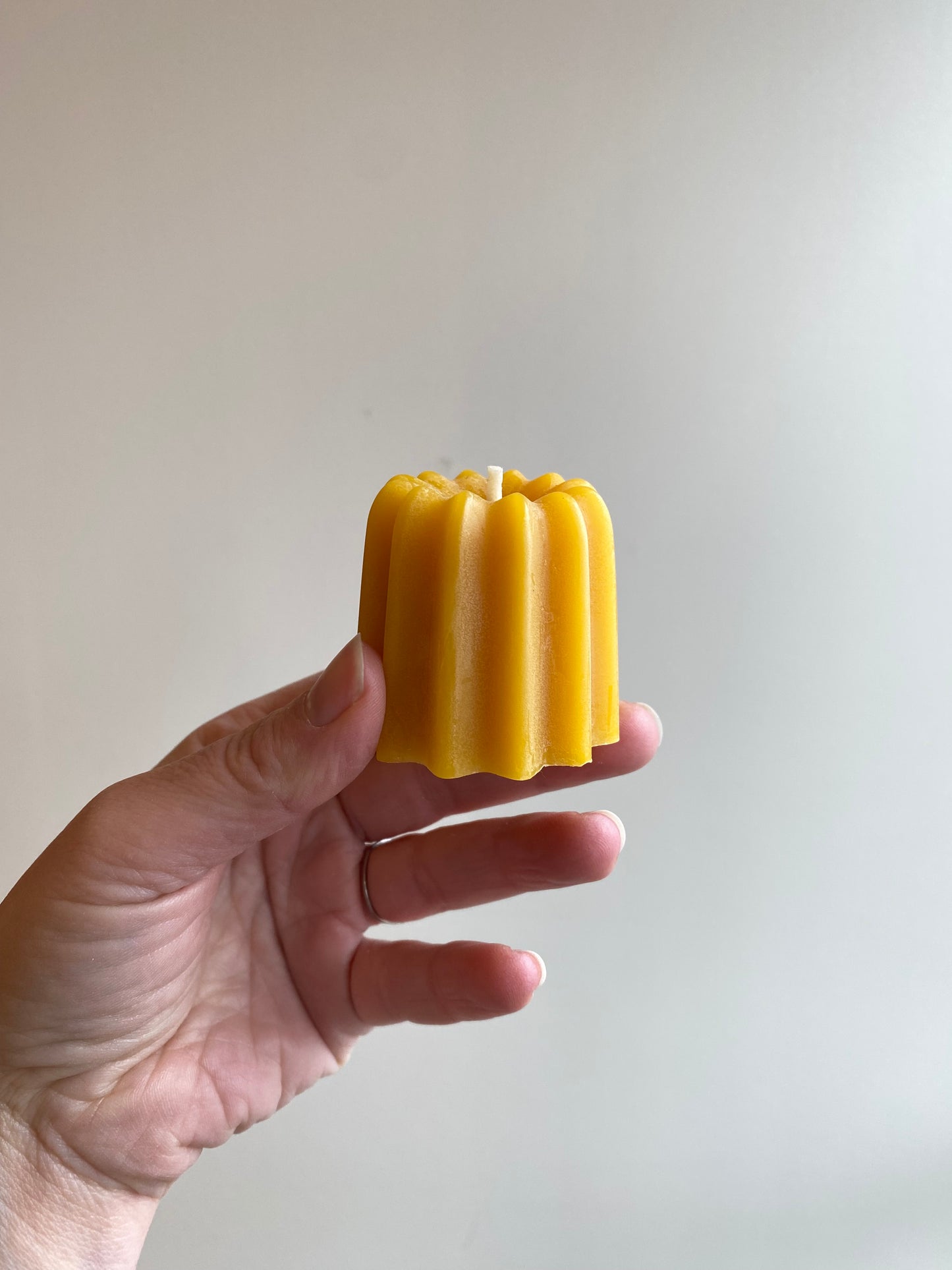 Beeswax Canelé