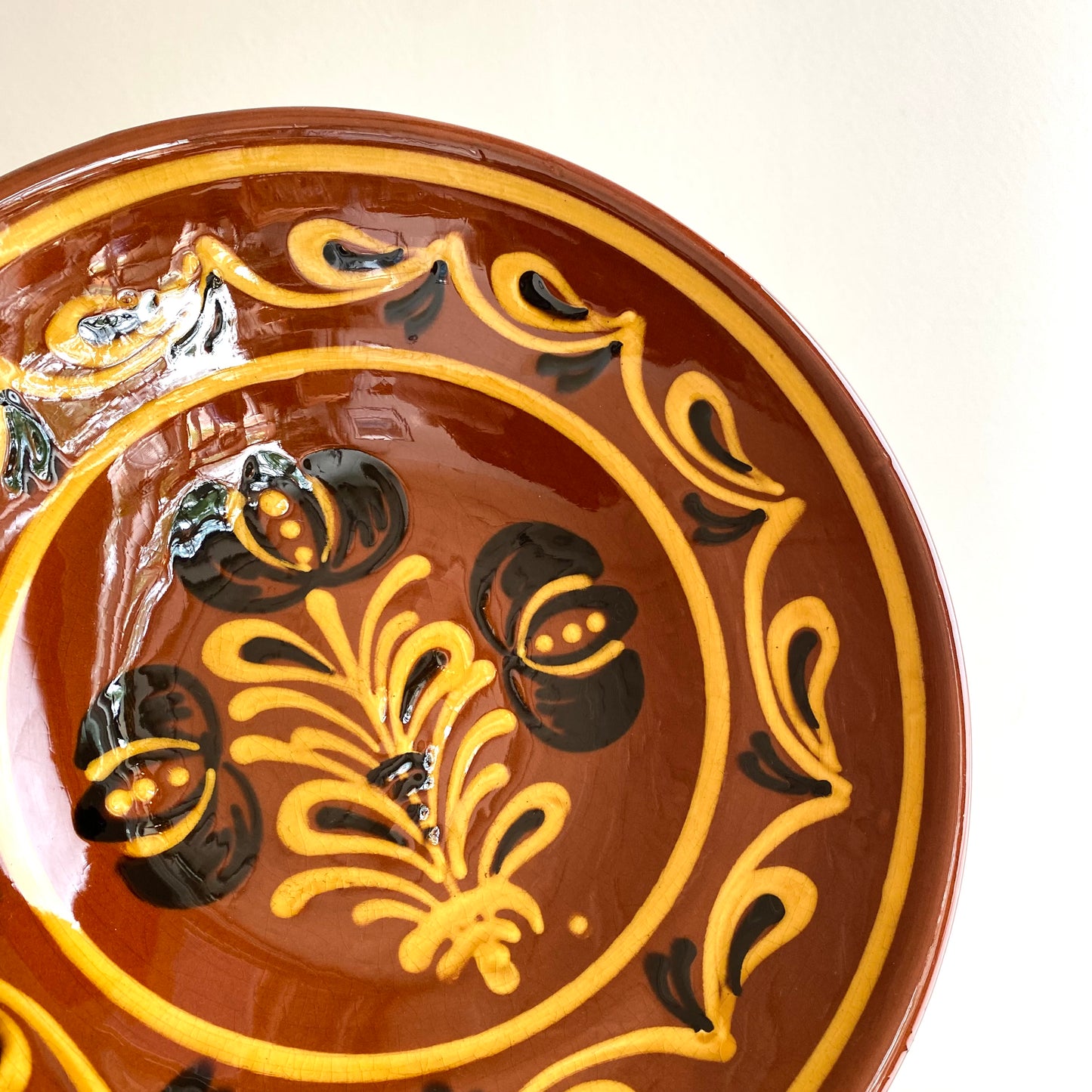 Vintage Hungarian Folk Art Plate, 9.5"