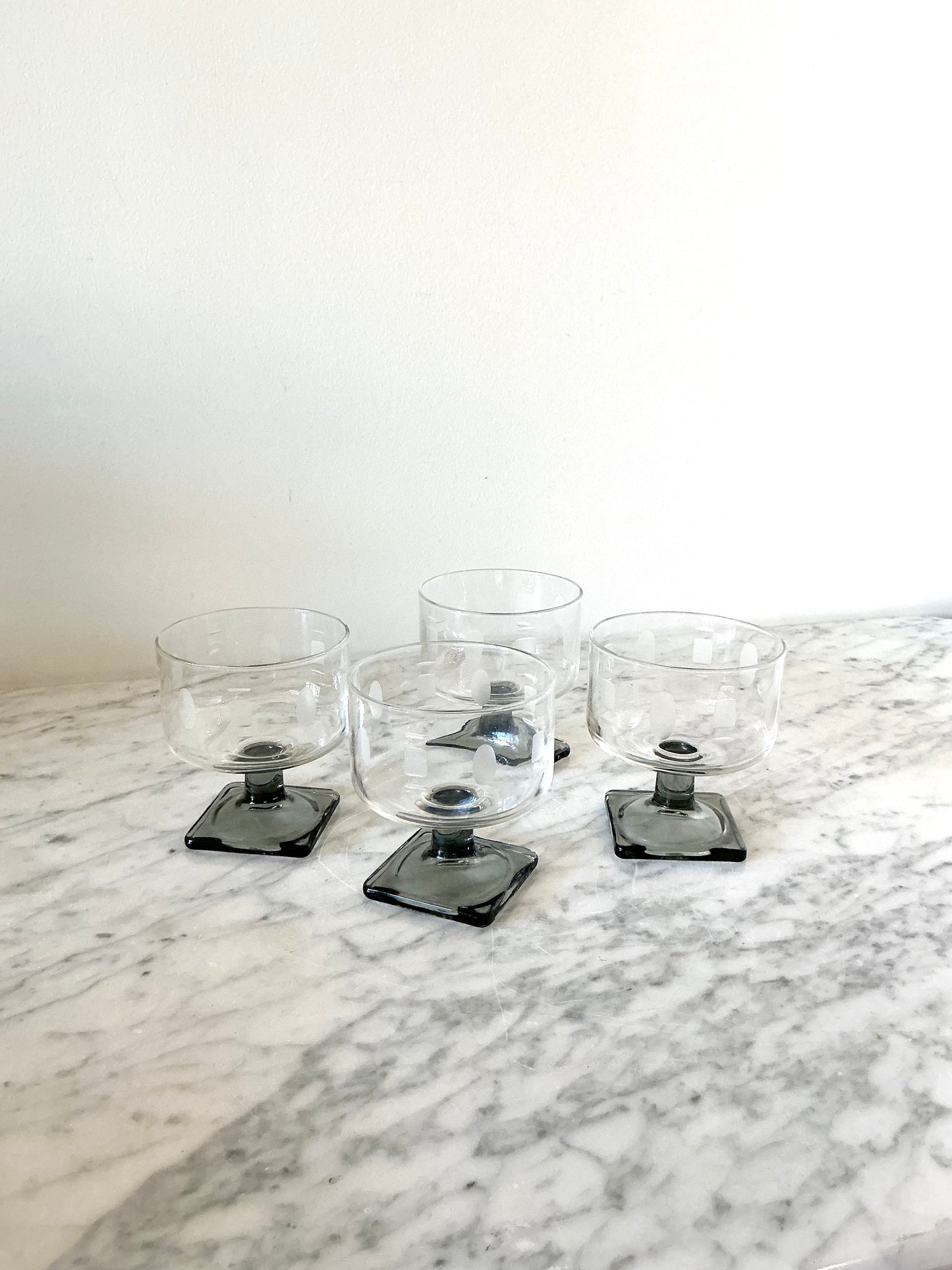 S/4 Vintage Federal Glasses In Midnight Smoked Gray