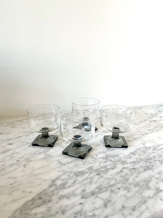 S/4 Vintage Federal Glasses In Midnight Smoked Gray