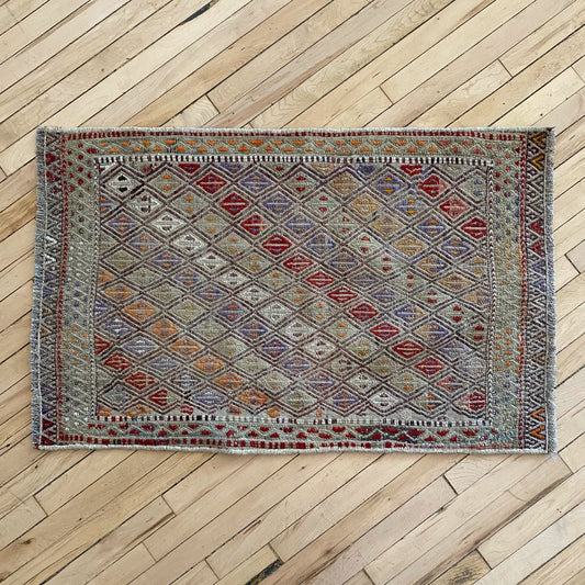 Vintage Hand-Woven Turkish Mini Rug (1'8" x 2'8")